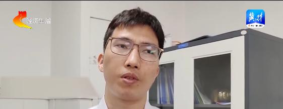 DƬ
